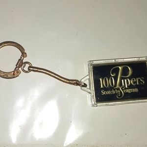 SEAGRAM 100 PIPERS KEYCHAIN CHARM MINT CONDITION